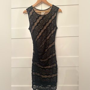 MAX STUDIO Specialty Products side rushed black lace dress Size S